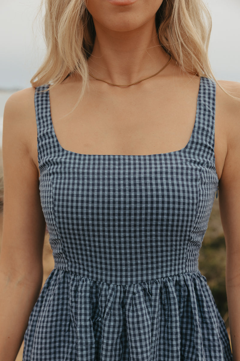 Reese Gingham Dress– CARLY JEAN LOS ANGELES
