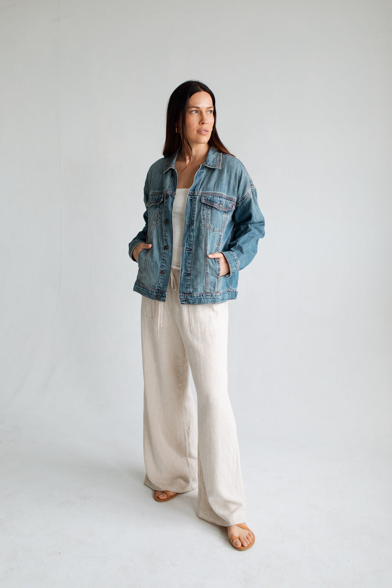 Hunter Jean Jacket | Women's Denim Jackets | Carly Jean Los