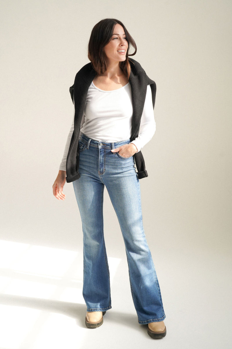 hoffelijkheid Paine Gillic groep Austin Flare Jeans– CARLY JEAN LOS ANGELES