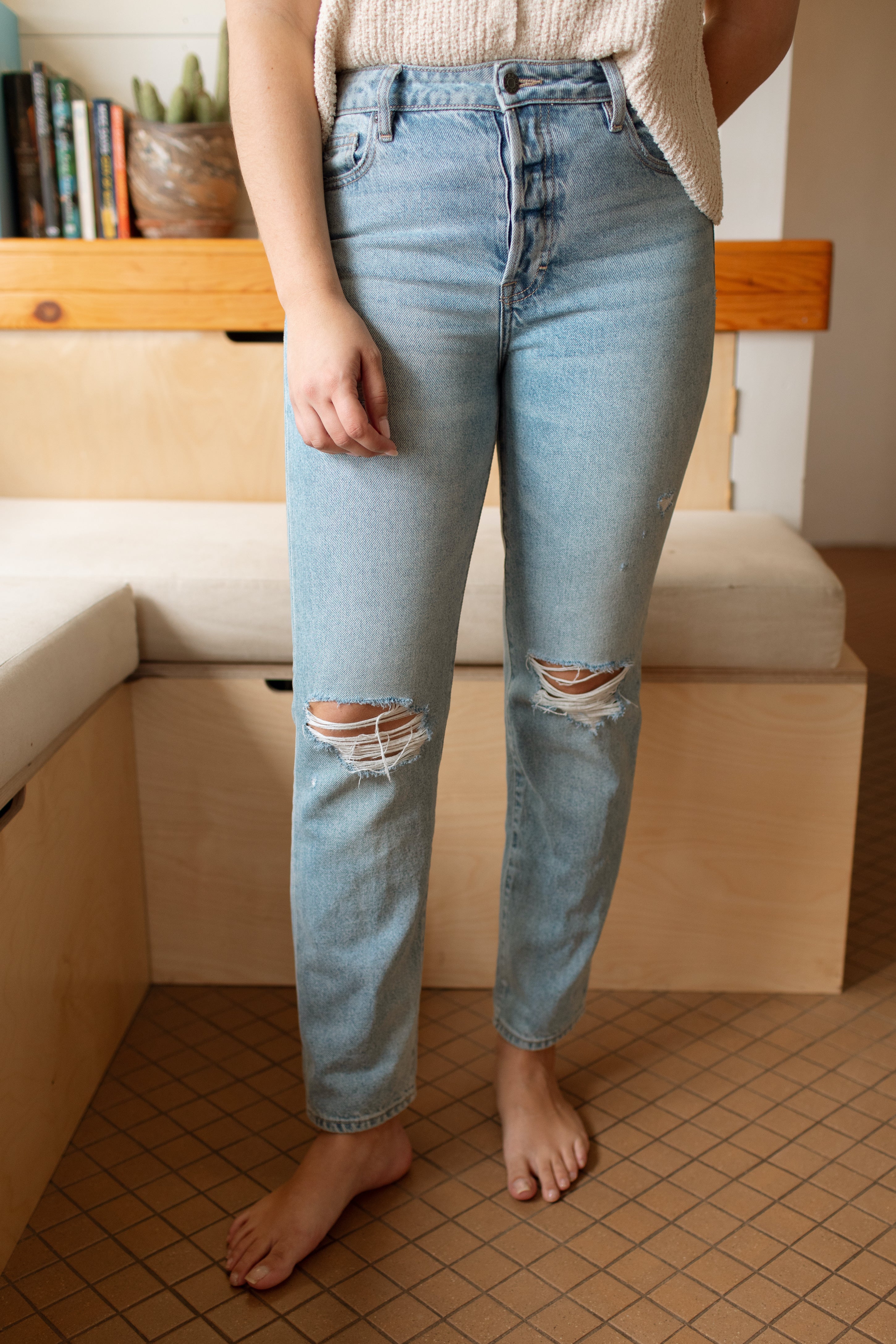 How to Find Your Perfect Jean Size– CARLY JEAN LOS ANGELES