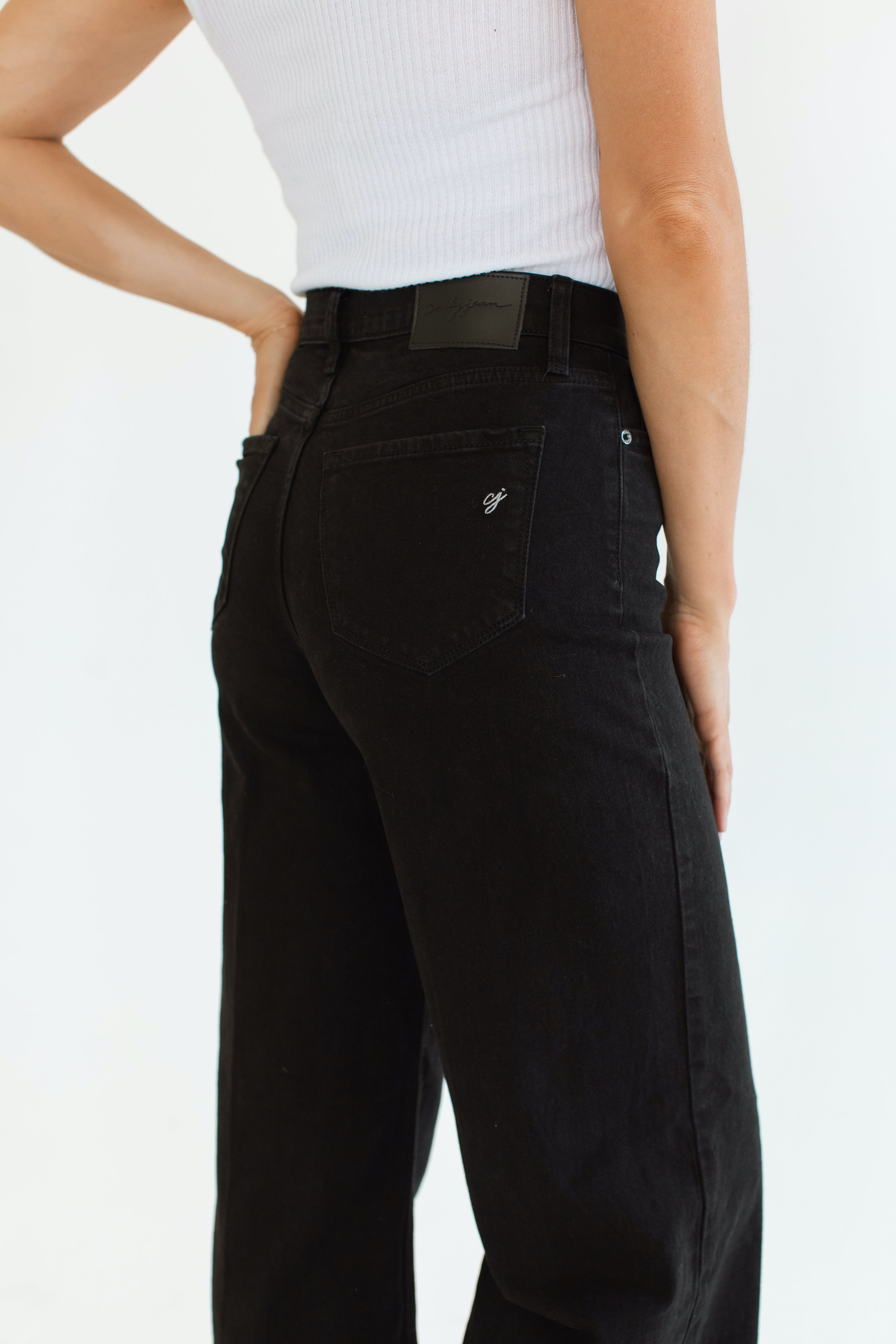 HOLLAND Wide Leg Pants - White