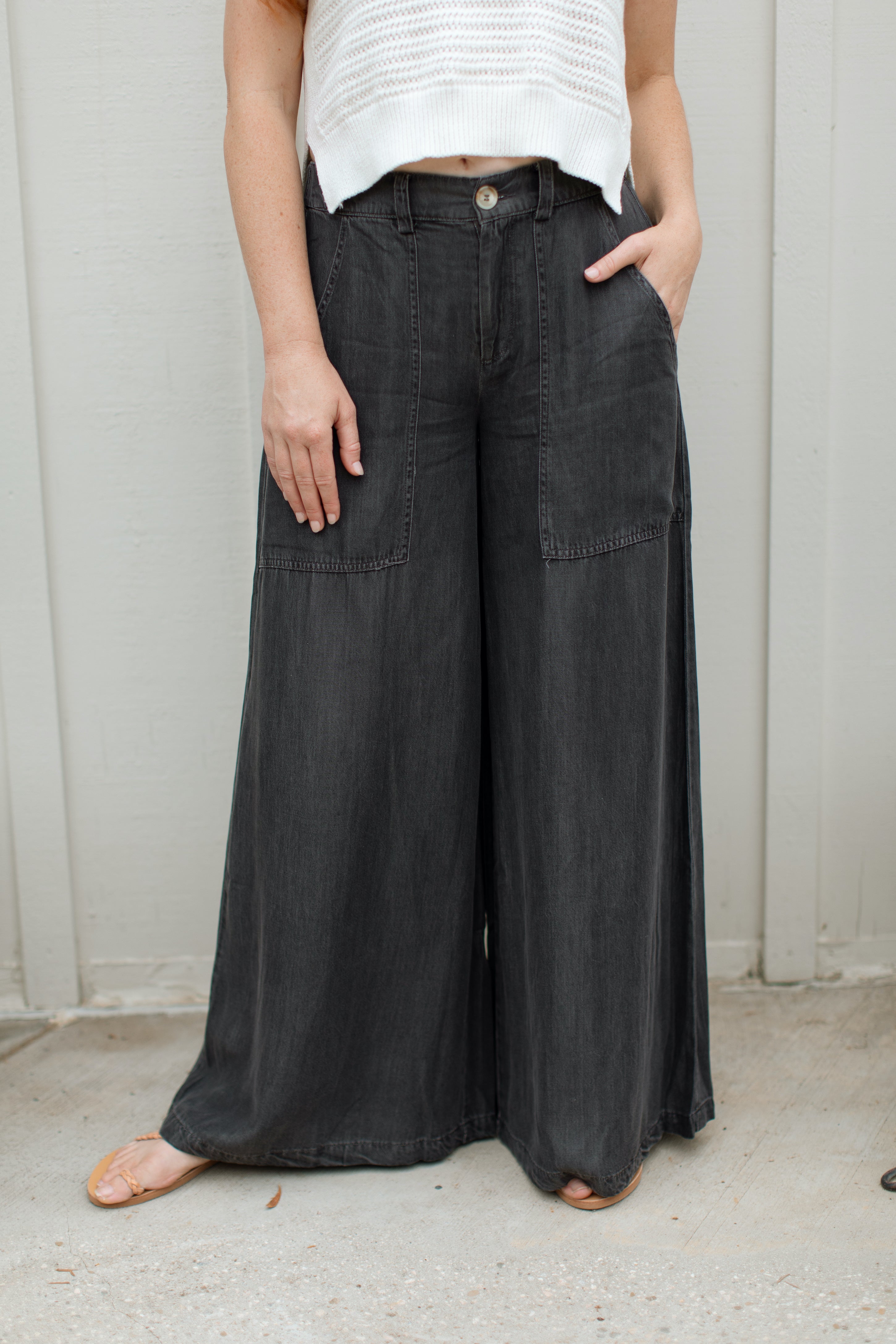 Clarke Tencel Pants– CARLY JEAN LOS ANGELES