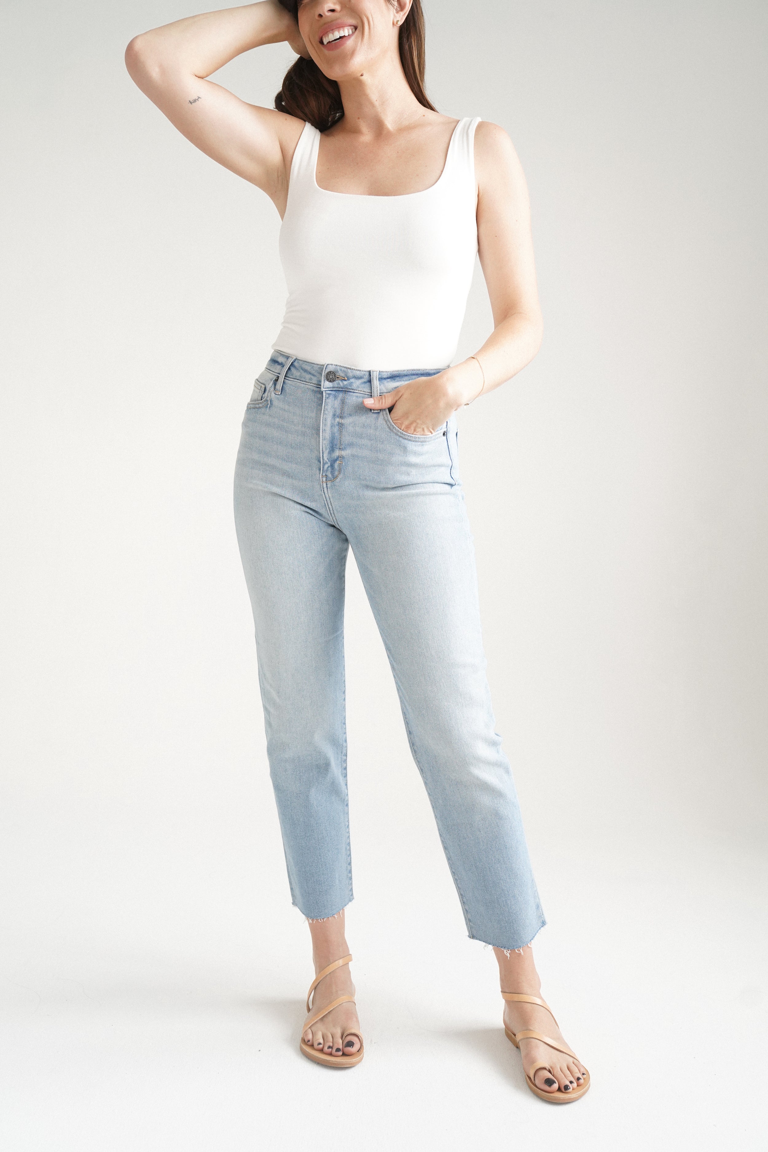 Chrissy Classic Straight Leg Jeans– CARLY JEAN LOS ANGELES